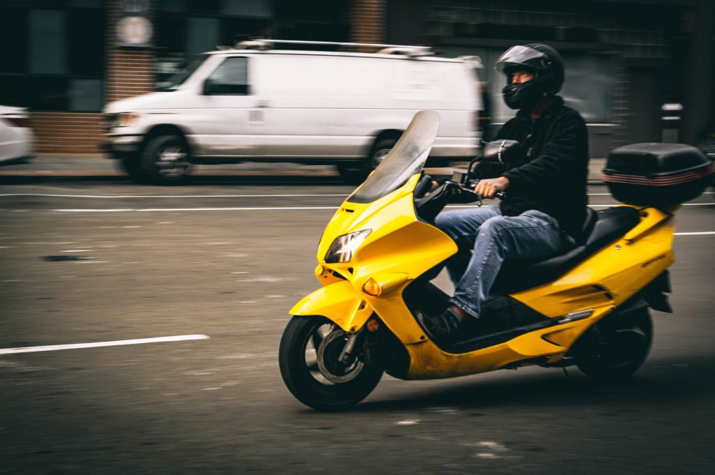 assurance-scooter