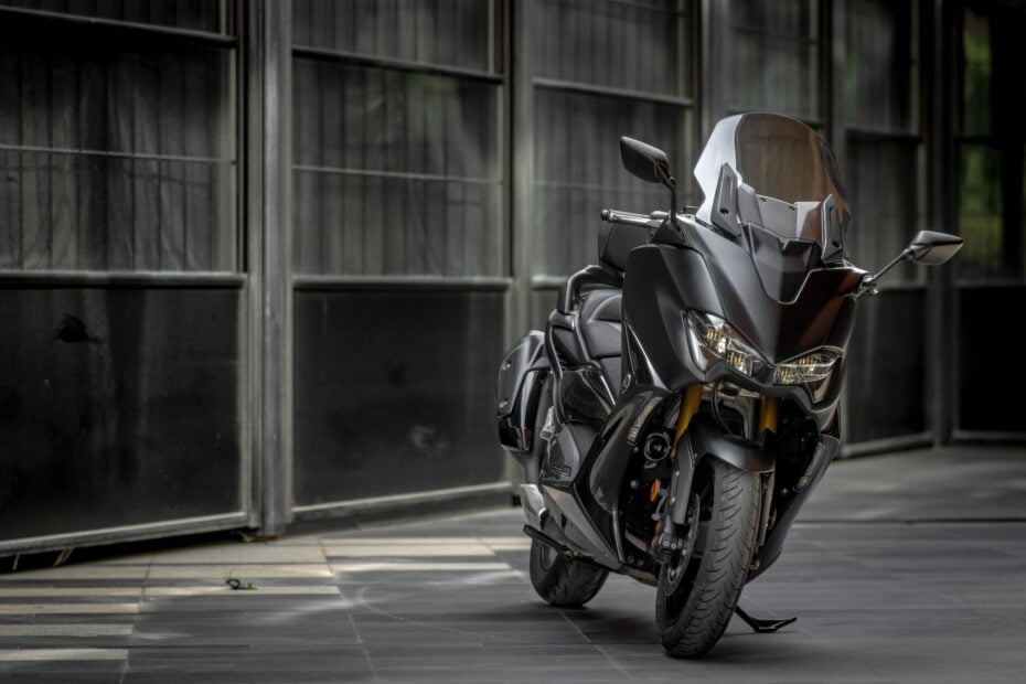 Yamaha-t-max-560